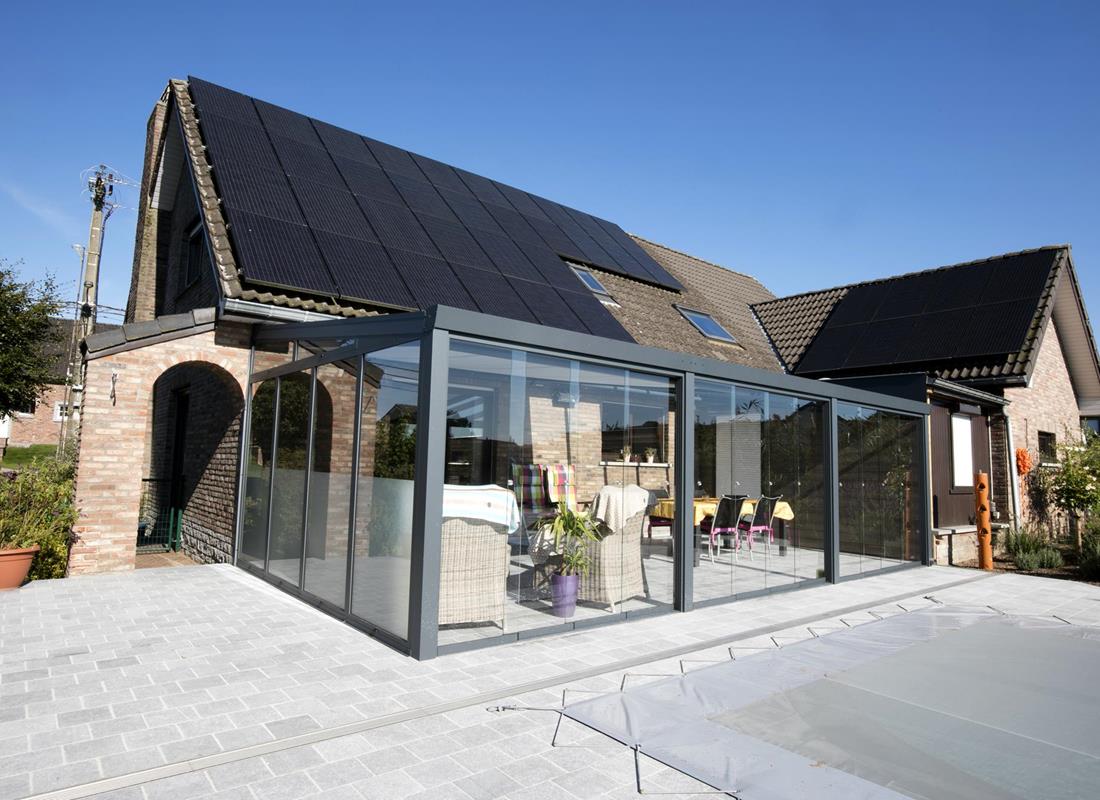 Pergola als Wohnraumerweiterung mit Stil